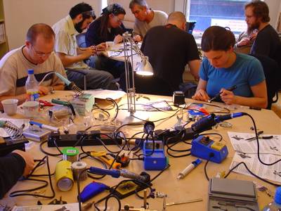 solarbotworkshop02.jpg solarbotworkshop02.jpg